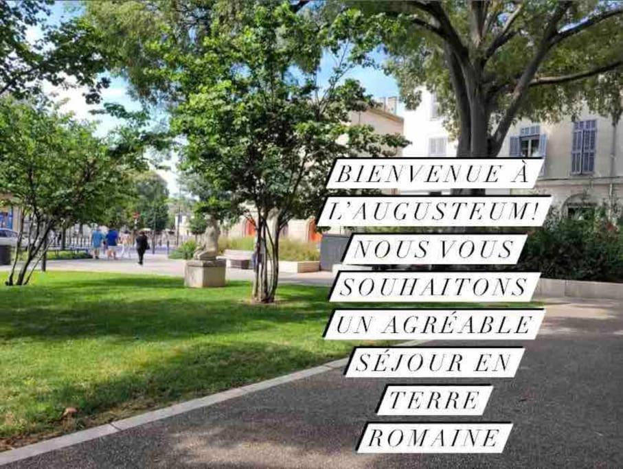 Appartamento L'Augusteum Nîmes Esterno foto