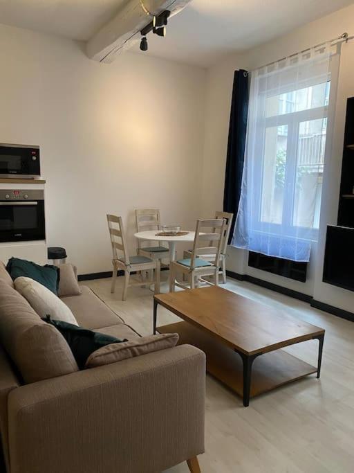 Appartamento L'Augusteum Nîmes Esterno foto